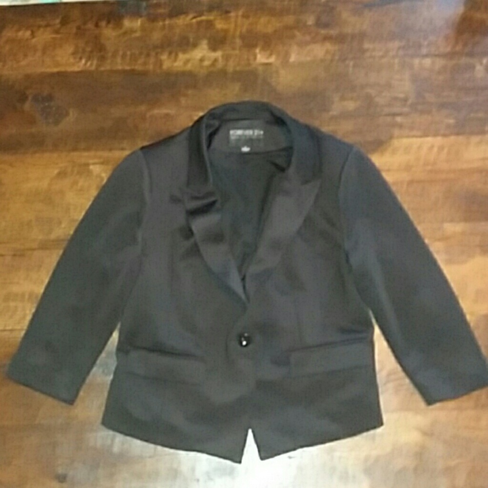 Forever 21 + black button blazer